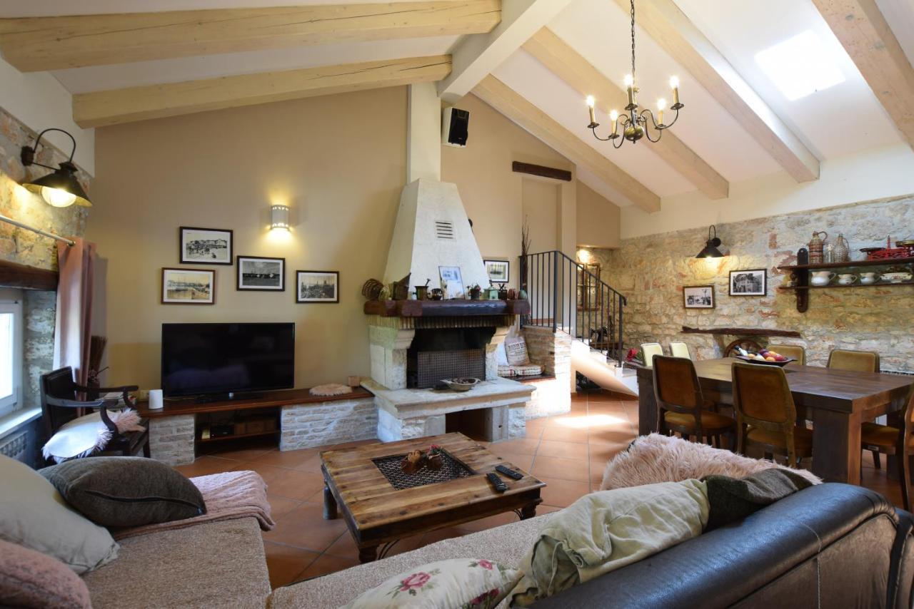Saison Openning Prices Luxury Villa Nini With Fireplace, Private Pool, Bikes, Barbecue And Much More Porec Exterior photo