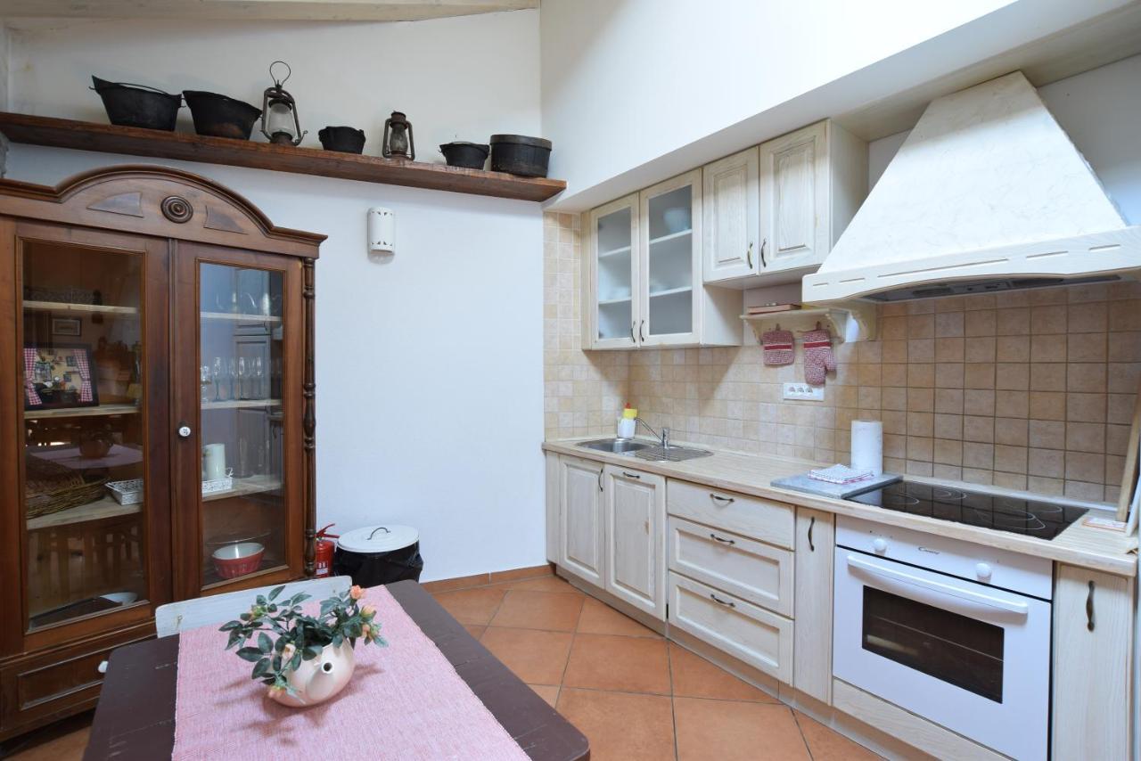 Saison Openning Prices Luxury Villa Nini With Fireplace, Private Pool, Bikes, Barbecue And Much More Porec Exterior photo